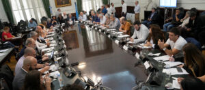 El Gobierno exige a universidades garantizar clases pese a los paros